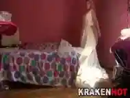 Krakenhot - Chubby bride in being spanked in a sextape