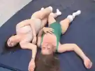 Amateurs Sporty Girls Fight