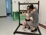 Chinese Bondage, Vibrator