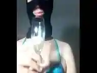 seja um sub de classe: acumule porra por uma semana para beber numa ta&ccedil_a, toda sissy, como se fosse puta barata